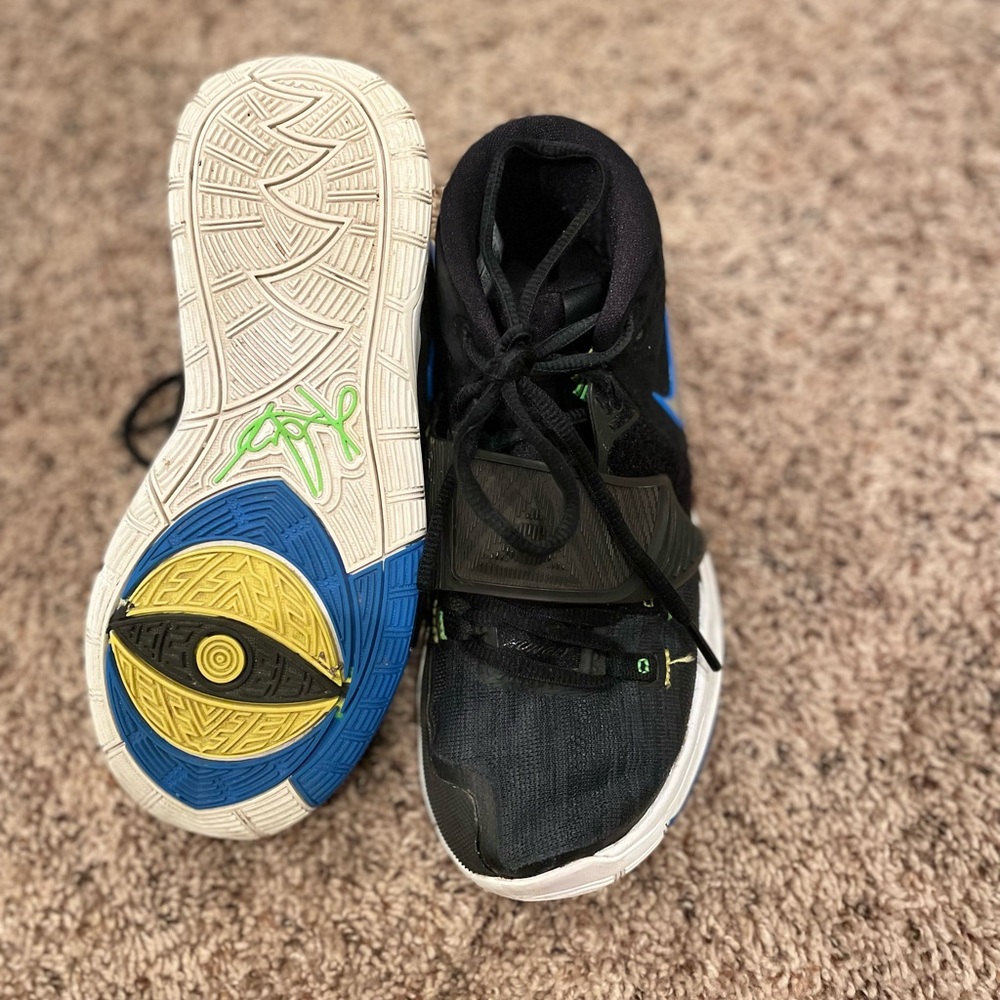 Nike Kyrie Kids Basketball Shoes